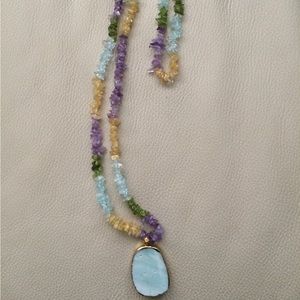 Women’s necklace hand made and designed by Quinn and Flynn